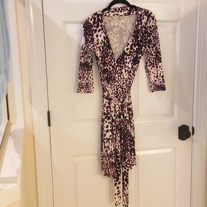 DVF Diane Von Furstenberg white, black & hot pink silk wrap dress